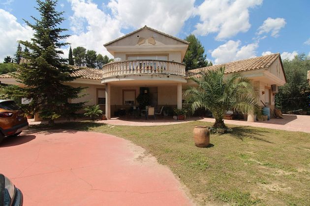 Foto 1 de Venta de chalet en Cocentaina de 5 habitaciones con terraza y piscina