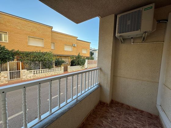 Foto 2 de Venta de piso en Santiago de la Ribera de 2 habitaciones con terraza y balcón