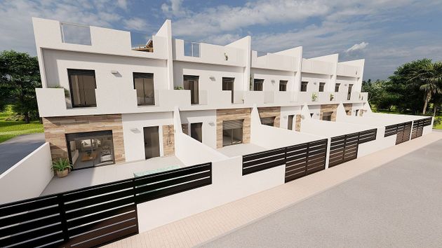Foto 1 de Casa adossada en venda a Torre-Pacheco ciudad de 3 habitacions amb terrassa i piscina