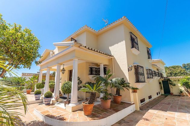 Foto 2 de Chalet en venta en El Higueral - La Merced de 7 habitaciones con terraza y piscina