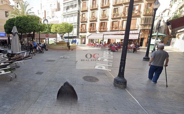 Foto 1 de Alquiler de local en Centro - Murcia con aire acondicionado