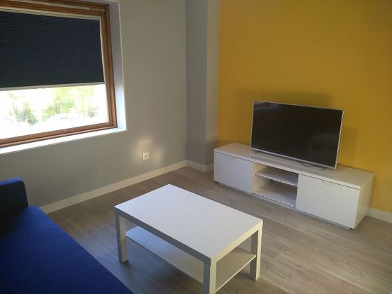Foto 1 de Pis en lloguer a Centro - Cáceres de 1 habitació amb mobles i aire acondicionat