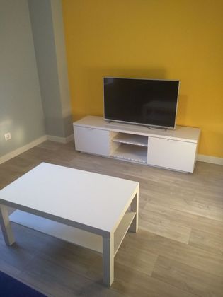 Foto 2 de Piso en alquiler en Centro - Cáceres de 1 habitación con muebles y aire acondicionado