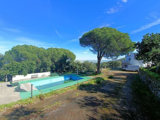 Foto 1 de Chalet en venta en Ciudad Monumental de 4 habitaciones con terraza y piscina