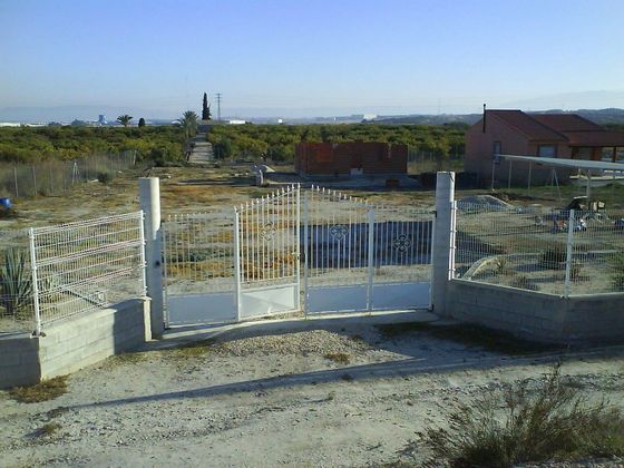 Foto 2 de Terreno en venta en Alguazas de 2050 m²