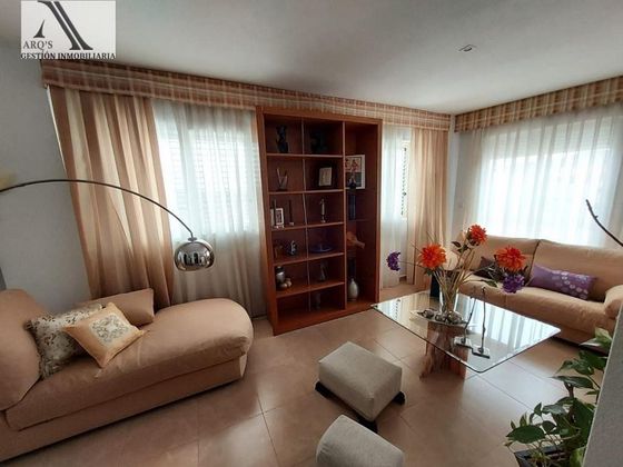 Foto 1 de Casa en venta en Pla de la Vallonga - Bacarot de 3 habitaciones con terraza y garaje