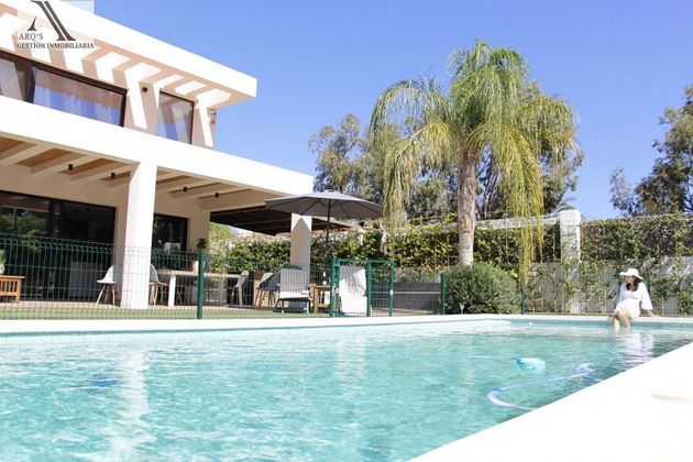 Foto 1 de Xalet en lloguer a Playa Mucha Vista de 5 habitacions amb terrassa i piscina