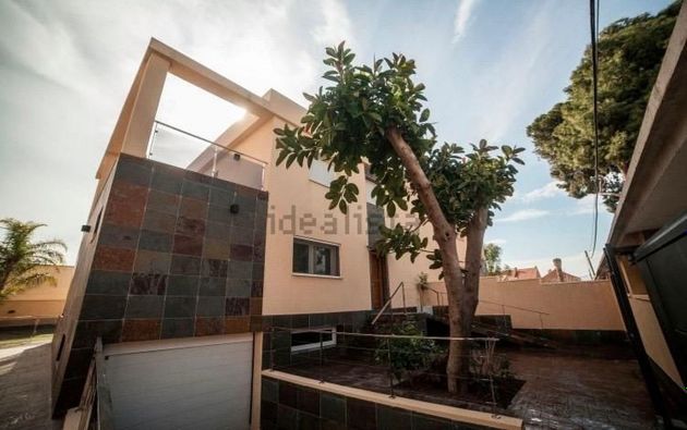 Foto 1 de Casa en lloguer a Ciudad Jardín de 3 habitacions amb terrassa i piscina