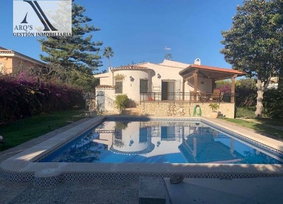 Foto 2 de Xalet en lloguer a San Juan de Alicante/Sant Joan d´Alacant de 4 habitacions amb terrassa i piscina