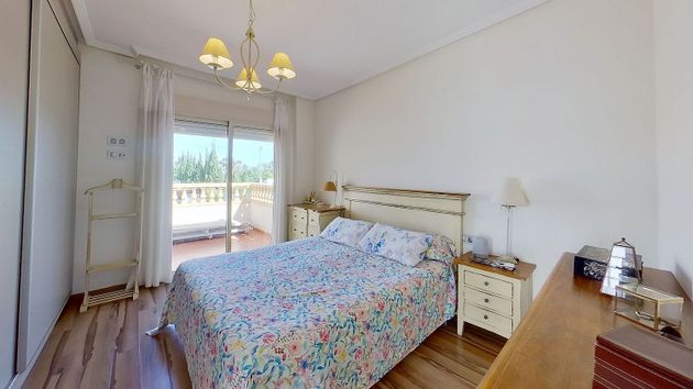 Foto 1 de Xalet en venda a San Juan de Alicante/Sant Joan d´Alacant de 3 habitacions amb terrassa i piscina