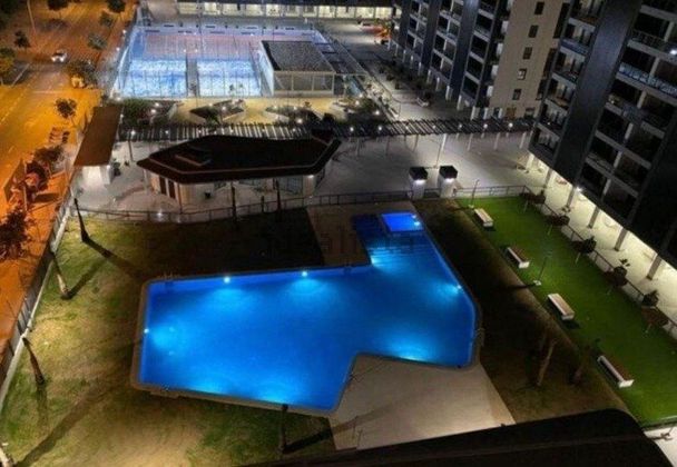 Foto 2 de Pis en lloguer a Alicante Golf de 2 habitacions amb terrassa i piscina
