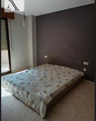Foto 2 de Piso en venta en Altozano - Conde Lumiares de 4 habitaciones con terraza y aire acondicionado