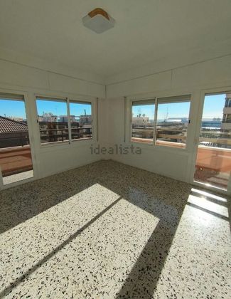 Foto 1 de Pis en lloguer a Ensanche - Diputación de 3 habitacions amb terrassa i balcó