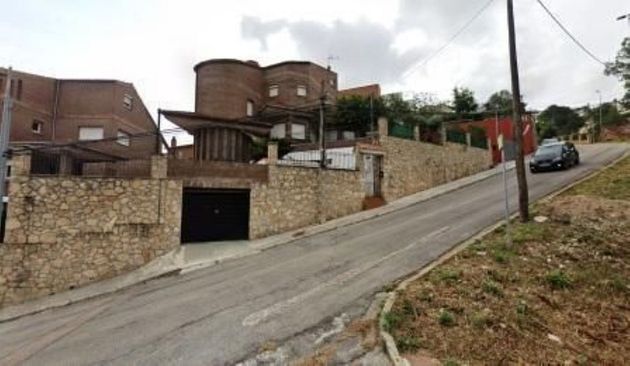 Foto 1 de Xalet en venda a Vallirana de 6 habitacions amb terrassa i garatge