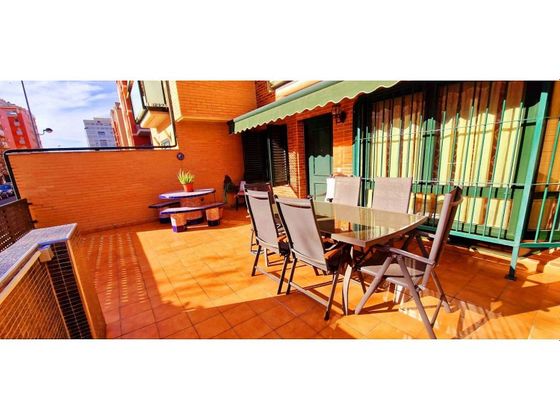 Foto 2 de Venta de dúplex en Juan Carlos I de 4 habitaciones con terraza y garaje