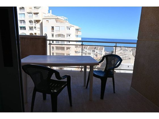 Foto 1 de Venta de piso en calle Urbanización Puerto Mar de 2 habitaciones con terraza y piscina