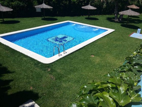 Foto 1 de Pis en venda a urbanización Abity Beach de 2 habitacions amb terrassa i piscina