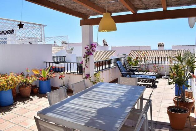 Foto 2 de Casa adossada en lloguer a calle A Velilla de 3 habitacions amb terrassa i piscina