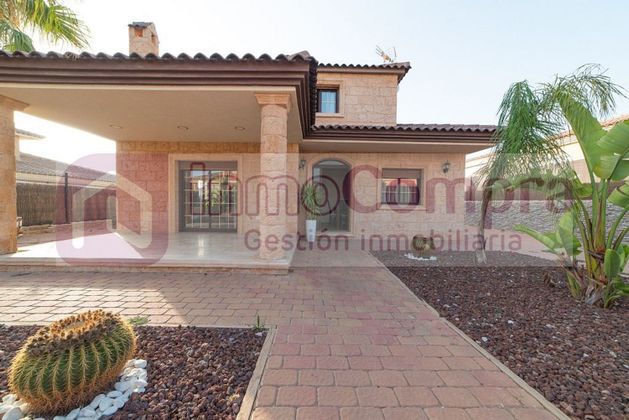 Foto 1 de Chalet en venta en La Alcayna de 3 habitaciones con terraza y piscina
