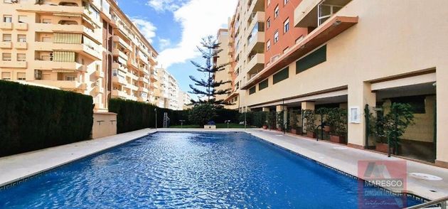 Foto 1 de Pis en venda a Centro Ciudad de 2 habitacions amb terrassa i piscina