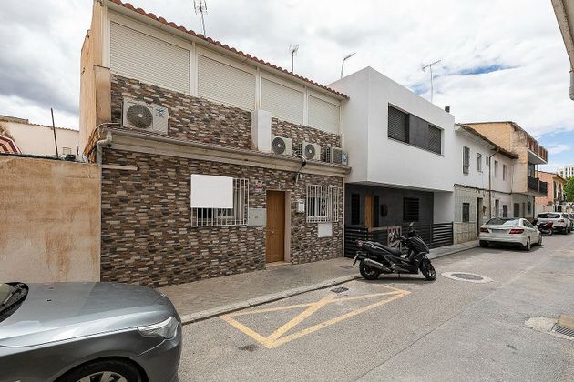 Foto 2 de Casa en venda a calle Zamora de 4 habitacions amb aire acondicionat i calefacció