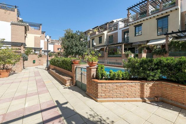 Foto 2 de Venta de casa en calle Doctor López Font de 4 habitaciones con terraza y piscina