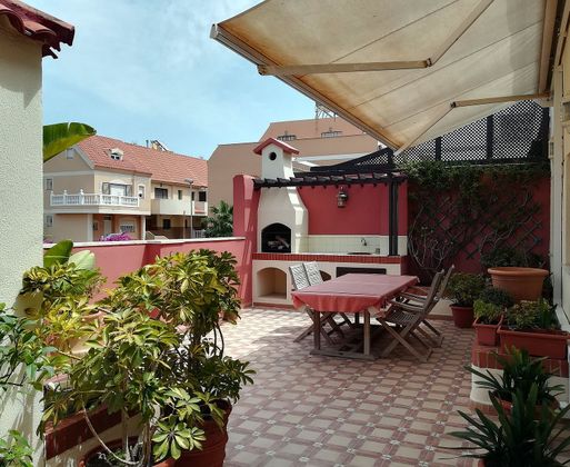 Foto 1 de Venta de casa adosada en calle Pilar Muñoz Gonzalez de 4 habitaciones con terraza y piscina