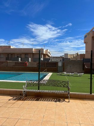 Foto 1 de Piso en venta en Melilla de 3 habitaciones con piscina y garaje