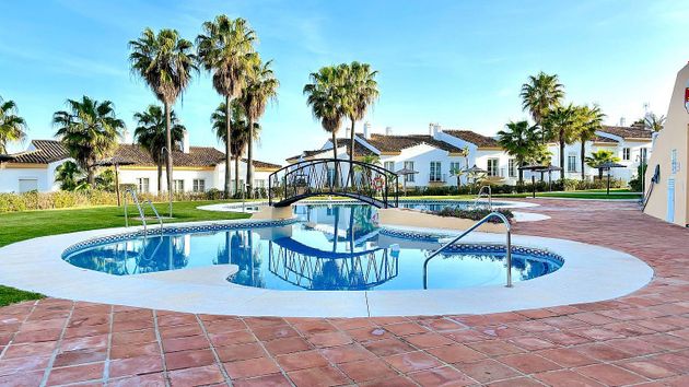 Foto 2 de Casa en venda a avenida Del Mediterráneo de 2 habitacions amb terrassa i piscina