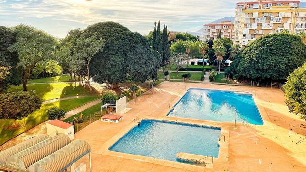 Foto 2 de Estudi en venda a avenida Del Gamonal amb terrassa i piscina