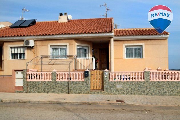 Foto 1 de Casa en venta en calle Campillo de Bayle de 4 habitaciones con terraza y balcón