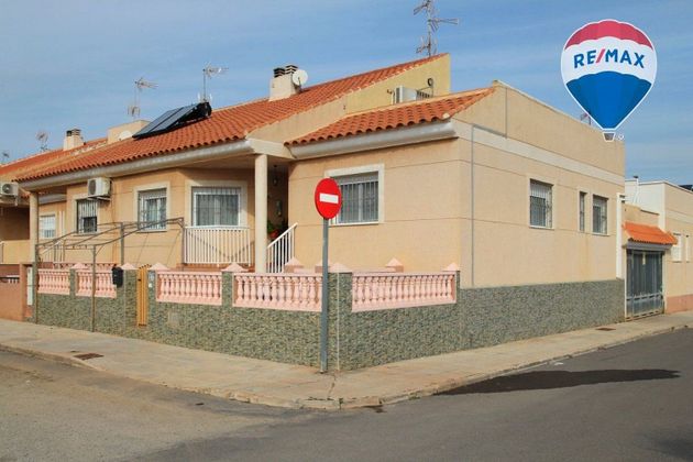 Foto 2 de Casa en venta en calle Campillo de Bayle de 4 habitaciones con terraza y balcón