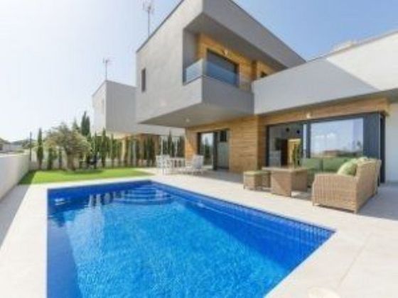 Foto 1 de Casa en venda a Los Dolores de 3 habitacions amb terrassa i piscina