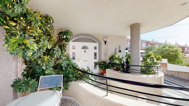 Foto 2 de Xalet en venda a calle Del Pardo de 4 habitacions amb terrassa i piscina