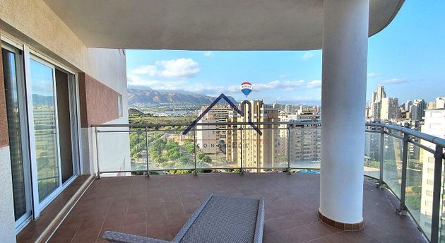 Foto 2 de Pis en venda a avenida Mestral de 3 habitacions amb terrassa i piscina