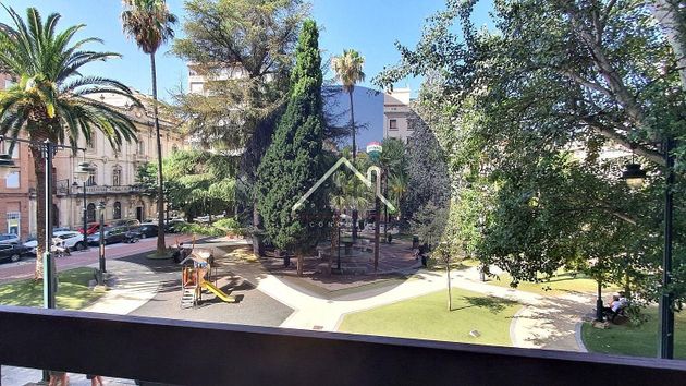 Foto 2 de Pis en venda a plaza Pintor Gisbert de 3 habitacions amb terrassa i jardí