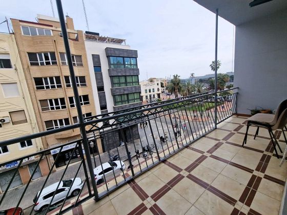 Foto 1 de Pis en venda a El Cabanyal- El Canyamelar de 3 habitacions amb terrassa i aire acondicionat