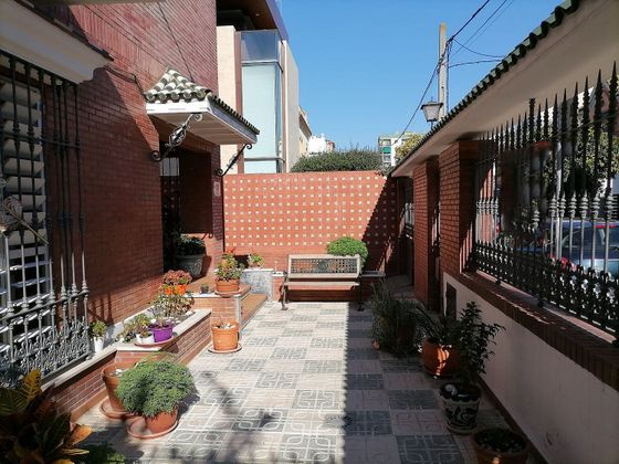 Foto 1 de Xalet en venda a Nervión de 5 habitacions amb terrassa i jardí