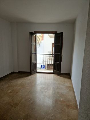 Foto 1 de Piso en venta en Palma del Río de 3 habitaciones con terraza y balcón