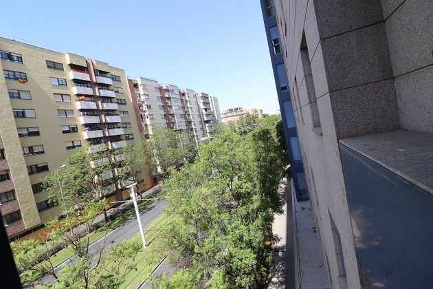 Foto 1 de Alquiler de piso en San Bernardo de 4 habitaciones con garaje y aire acondicionado