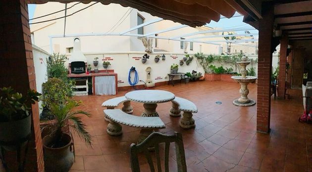 Foto 2 de Casa en venta en Melilla de 5 habitaciones con terraza y aire acondicionado