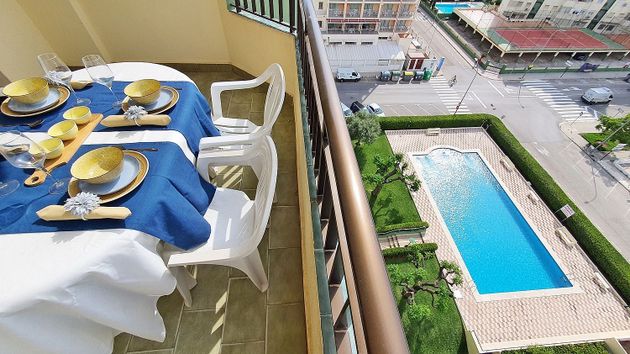 Foto 1 de Piso en alquiler en calle Rioja de 2 habitaciones con terraza y piscina