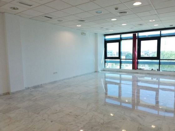 Foto 2 de Alquiler de oficina en Pisa con garaje y ascensor