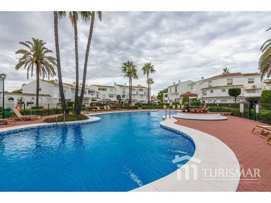 Foto 2 de Dúplex en venda a Isla Canela de 2 habitacions amb terrassa i piscina