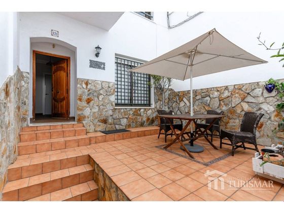 Foto 2 de Casa en venta en Ayamonte ciudad de 4 habitaciones con terraza y garaje