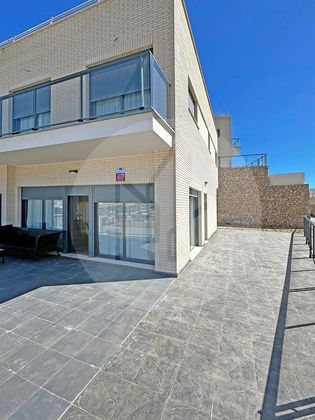 Foto 2 de Venta de casa adosada en El Faro - El Dossel de 3 habitaciones con terraza y piscina
