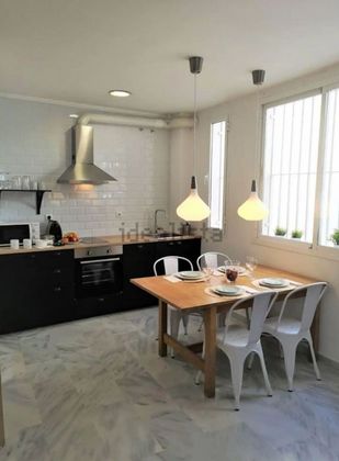 Foto 2 de Dúplex en venda a La Goleta - San Felipe Neri de 2 habitacions amb terrassa i aire acondicionat