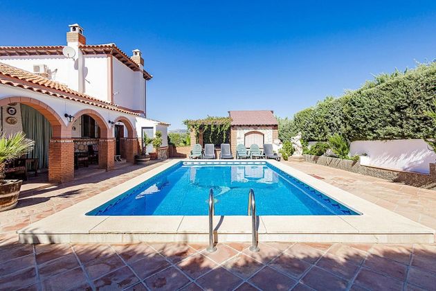 Foto 1 de Casa en venda a Ardales de 5 habitacions amb piscina i jardí