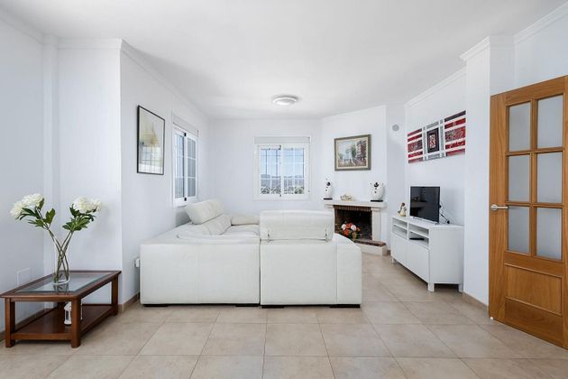 Foto 1 de Xalet en venda a Capellanía - Retamar de 4 habitacions amb terrassa i jardí