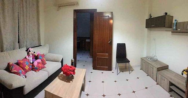 Foto 2 de Venta de casa adosada en Moguer de 3 habitaciones con aire acondicionado